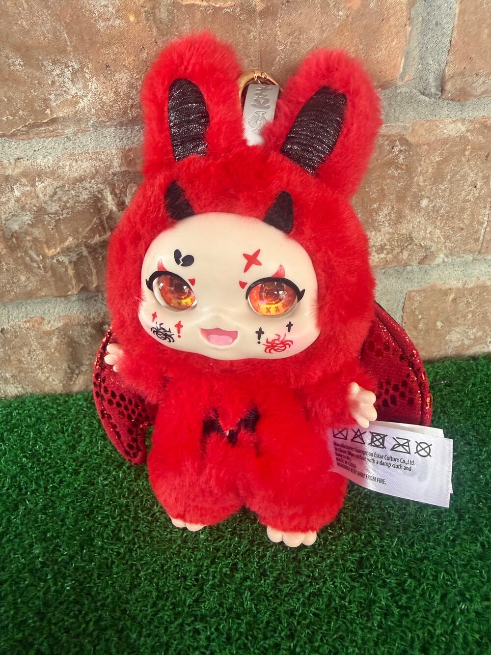 Kimmon Mimon Dream Maker Passionate Imprint Red Devil Plush Clip Backpack Toy